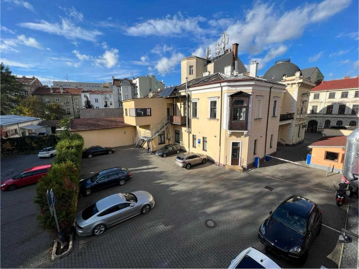 Palac Anezka D1 Brno Bagian luar foto